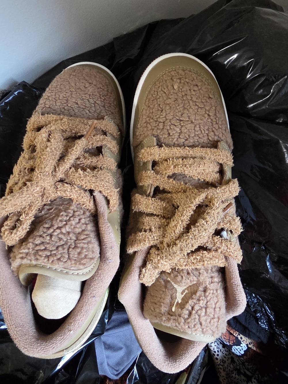Jordan Kids Sherpa Sneakers in Brown